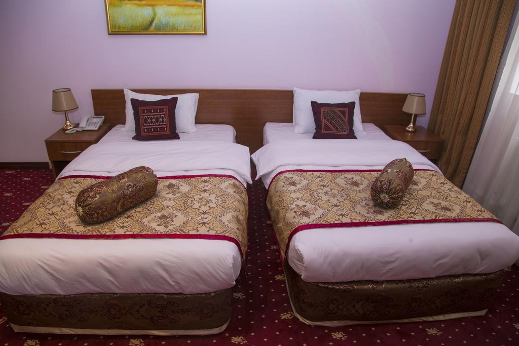 Caspian Palace Hotel Baku Bagian luar foto