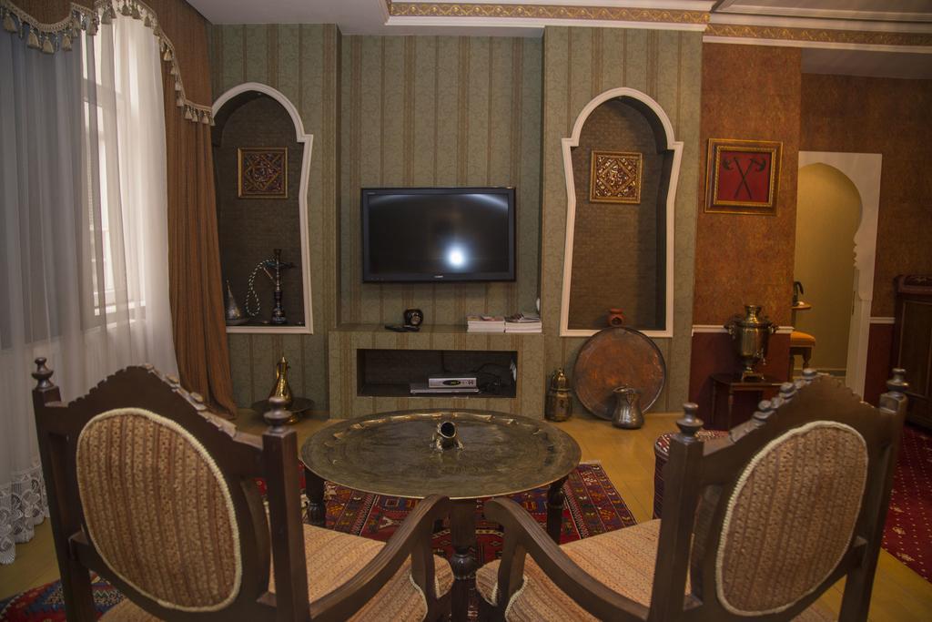 Caspian Palace Hotel Baku Bagian luar foto