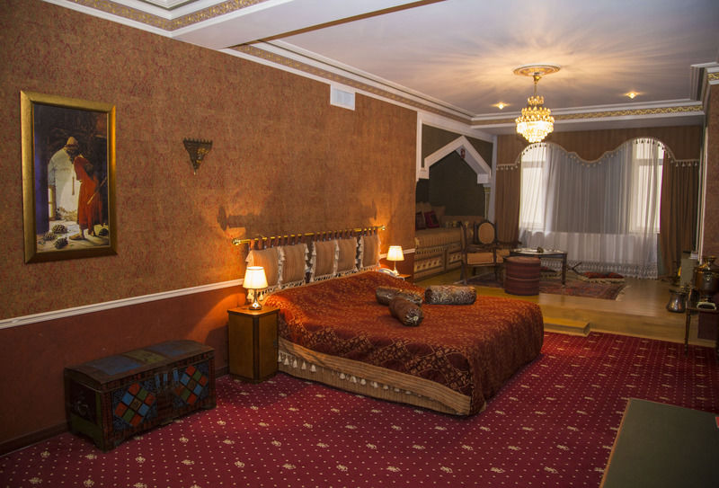 Caspian Palace Hotel Baku Bagian luar foto